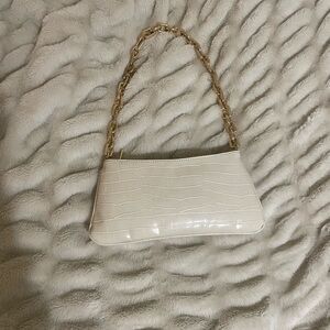 Zara White Croc-Embossed Shoulder Bag with Gold Chain